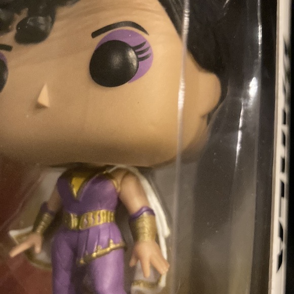 5 for $25 ✨ Shazam! Darla Funko POP!  #264 - Picture 9 of 9